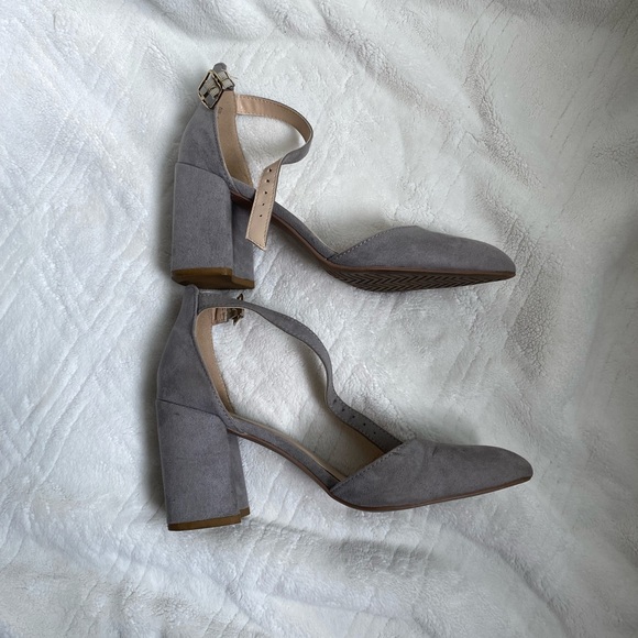 Lulus. Ella Rose Suede Block Heel. 6.5 - Picture 6 of 7